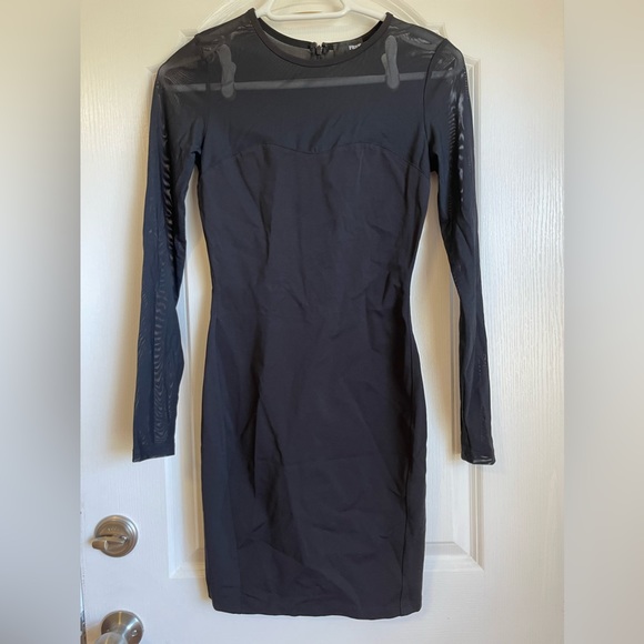 Wilfred- Mesh long sleeves low back little black dress - Picture 2 of 2